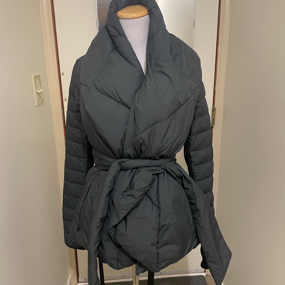 lululemon athletica Black Puffer Jacket